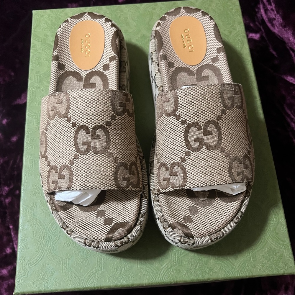 Women's platform slide sandal